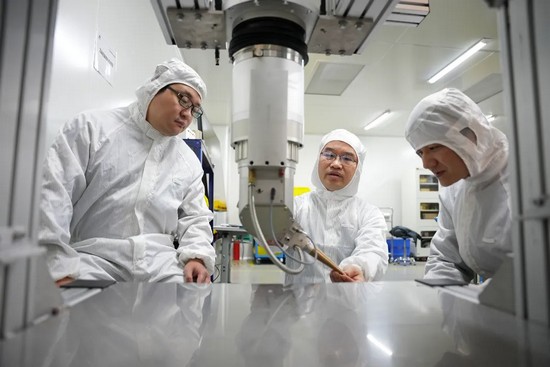 【世界光谷·追光者】華工科技研發團隊：連坐6年冷板凳造出“激光微雕師”，可幫助C919飛機發動機降溫